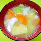 白菜じゃがいも人参の味噌汁